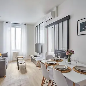  Apartment Center Of By Prestige France